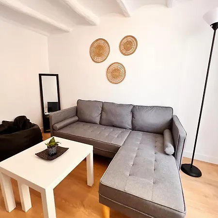 Lo Corner House *