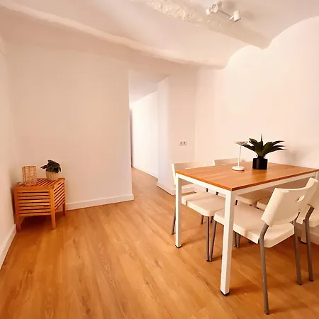 Lo Corner House * Mora d'Ebre