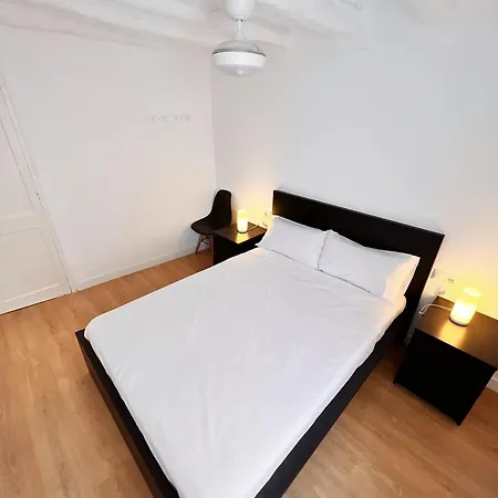 Lo Corner House Semesterbostad *