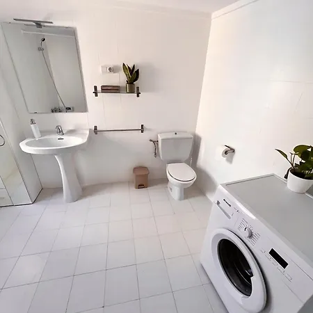 Semesterbostad Lo Corner House *