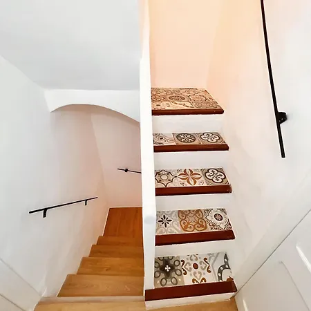 Lo Corner House Semesterbostad