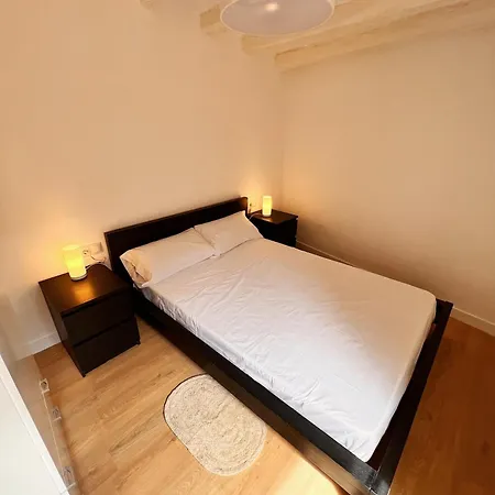 Lo Corner House Semesterbostad *