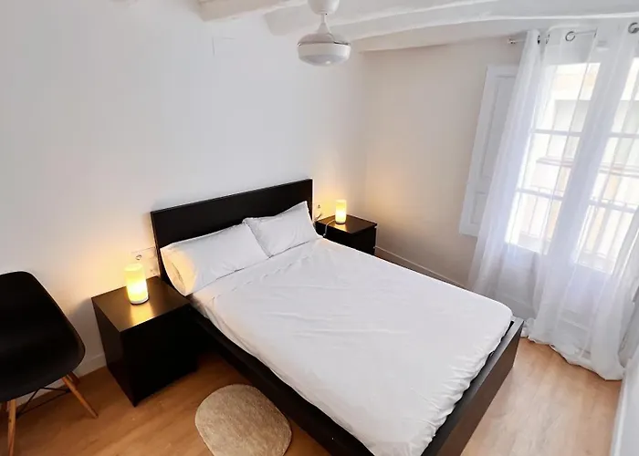 Lo Corner House